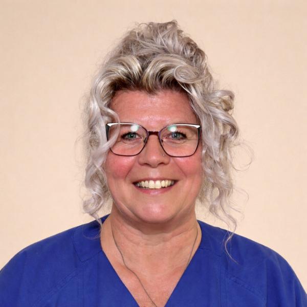 Frau Bettina Reinhöfer